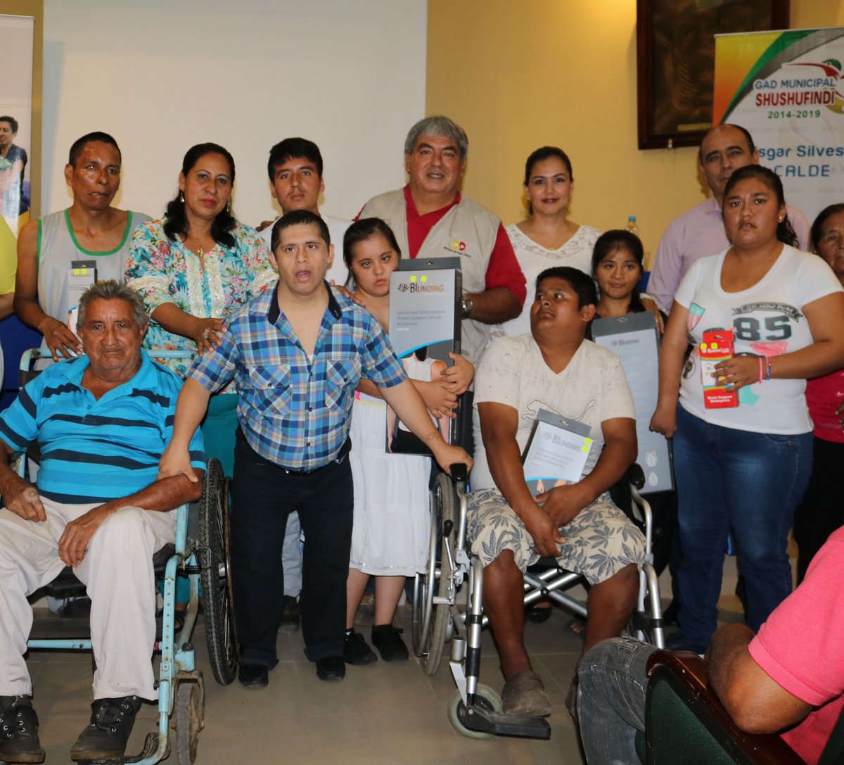 AShushufindi's tweet photo. @CentroMun entregó material ortésico, como férulas de mano y de pie, asientos triangulares, correctores postulares y ortésis largas a personas con discapacidad,  y personas con habilidades motoras perdidas; para corregir aspectos funcionales del sistema neuromuscular-esquelético. https://t.co/FEXPDq7vcn