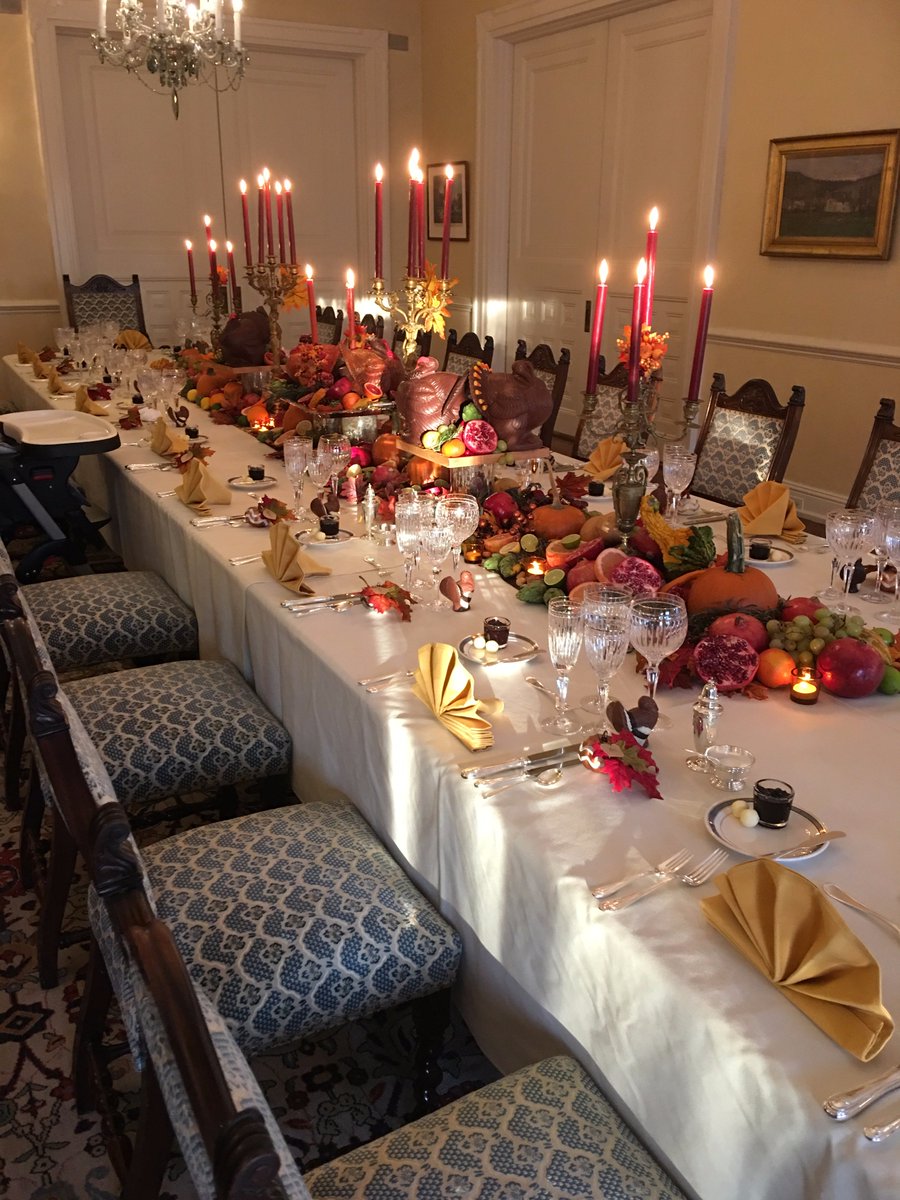 Sandra Lee On Twitter Happy Thanksgiving This Is The Most Beautiful Tablescape I Have Ever Created Happy Happy Thanksgiving Everyone With Love Sandra Https T Co Crym35me0z