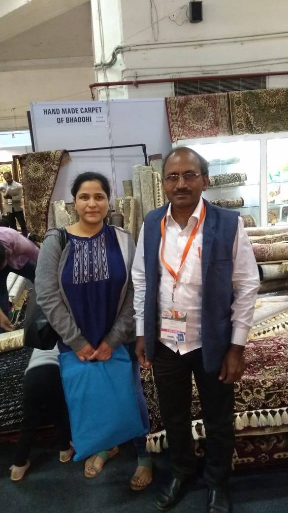 AkanchaTripathi's tweet photo. Proud to see #mywords on this wall hanging at GI pavilion at #iitf2018 Met @hwavaranasi and so many proprietors whose products have been #GItagged They are happy that their talent is being recognised @cipam @DIPPGOI @CimGOI @cgpdtm_india @aggarwal_rajiv @sureshpprabhu #WahGI https://t.co/6fUvRP6NqQ