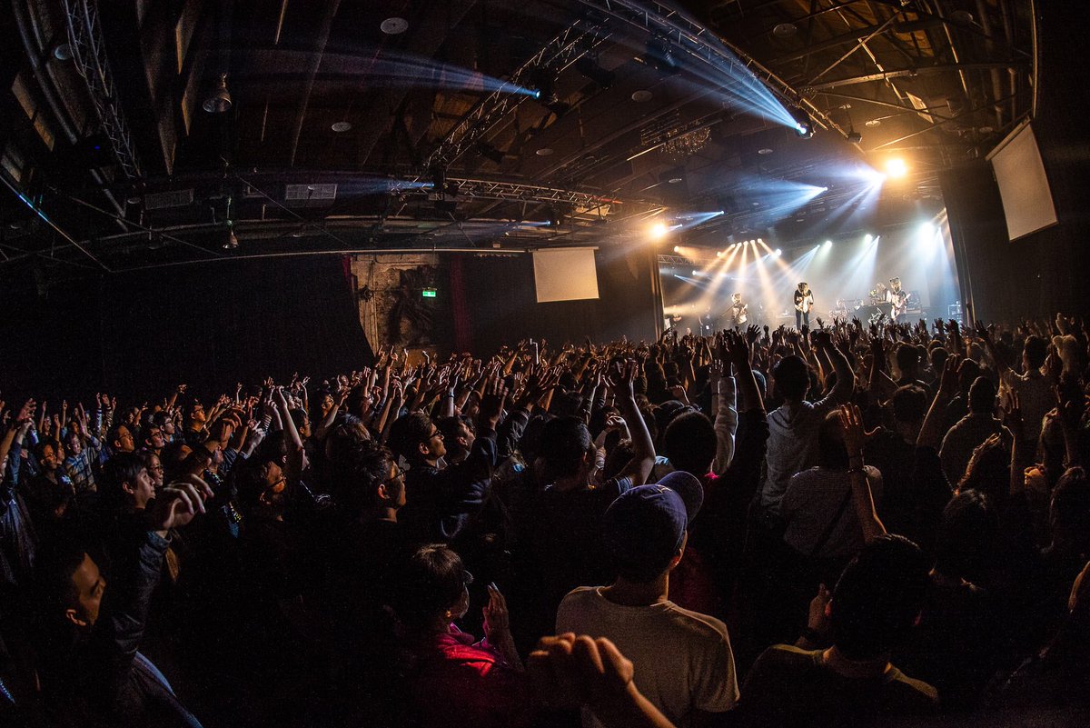 mwamjapan's tweet photo. Chasing the Horizon at LEGACY Taipei

Our very first Asian One man tour.
So thankful to the crowd today! You guys were crazy! https://t.co/wATt0Jq5xJ