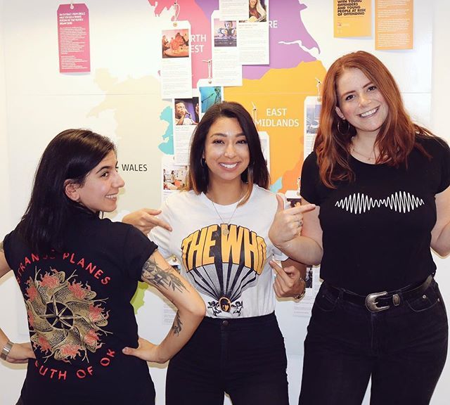 Happy <a href="/BBC6Music/">BBC Radio 6 Music</a> #tshirtday⁠ ⁠! Our staff is repping some very rock’n’roll bands!
<a href="/arcticmonkeys/">Arctic Monkeys</a> 
@officialthewho 
@strange_planes 
Who are you wearing? 👚 ift.tt/2FCcYlv