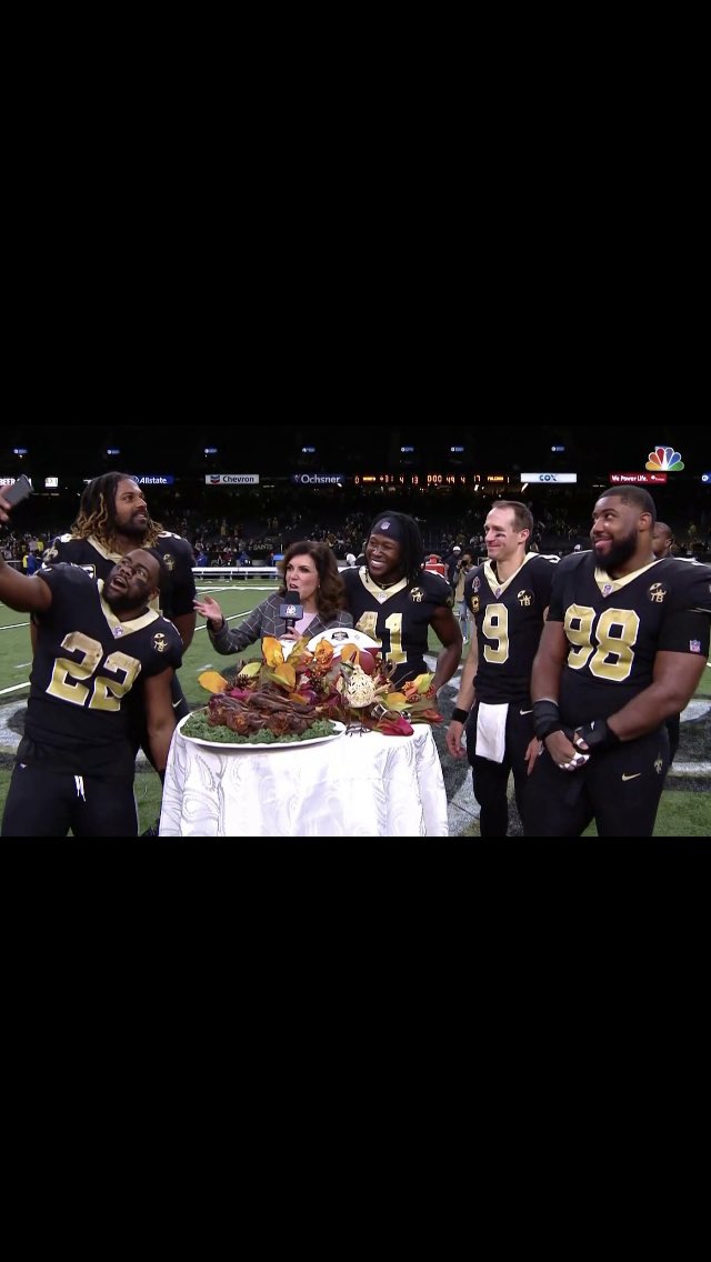 aRANh27's tweet photo. @BirdGangWayne @obwhiteo @ochocinco @Saints https://t.co/6lFB6LWqN3