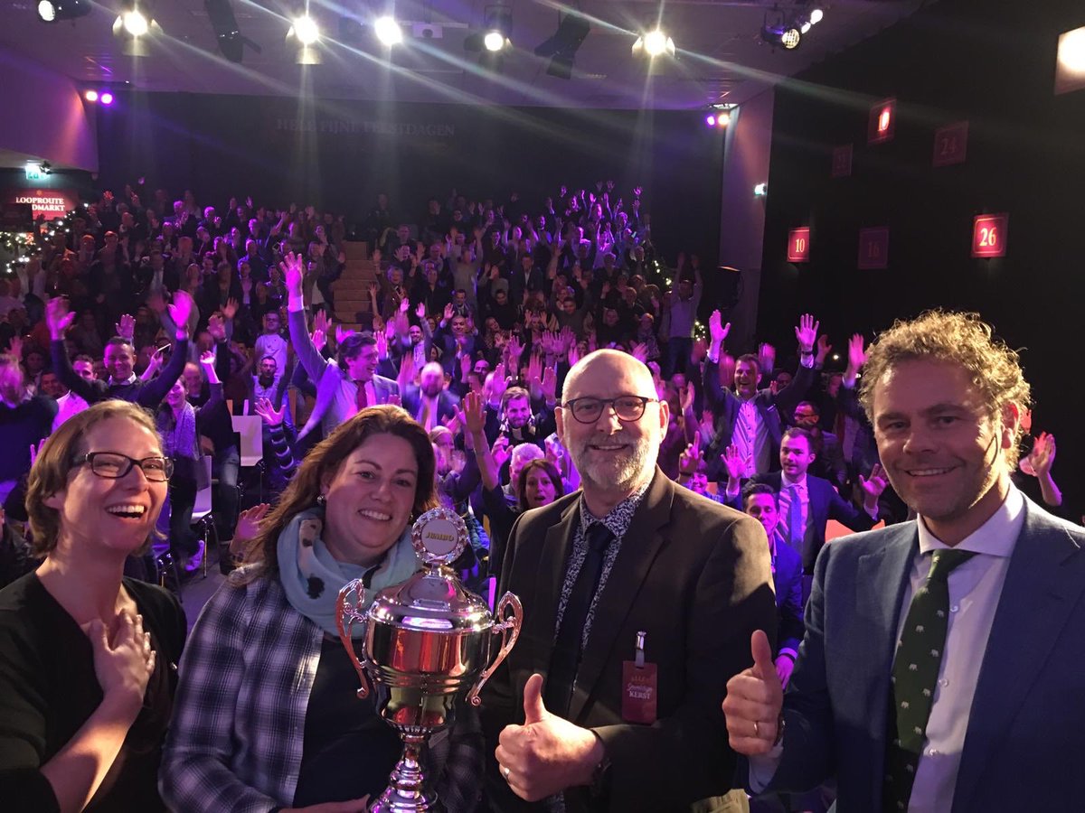 Jumbo Brielle wint dit jaar de beker voor locale betrokkenheid Hiervoor bekijkt Jumbo hoofdkantoor welke van de 600 winkels er op dit gebied uitspringt. Dit is voor betrokkenheid in de gemeente #Brielle en speciaal onze gratis taxidienst voor de ouderen in de Brielse binnenstad