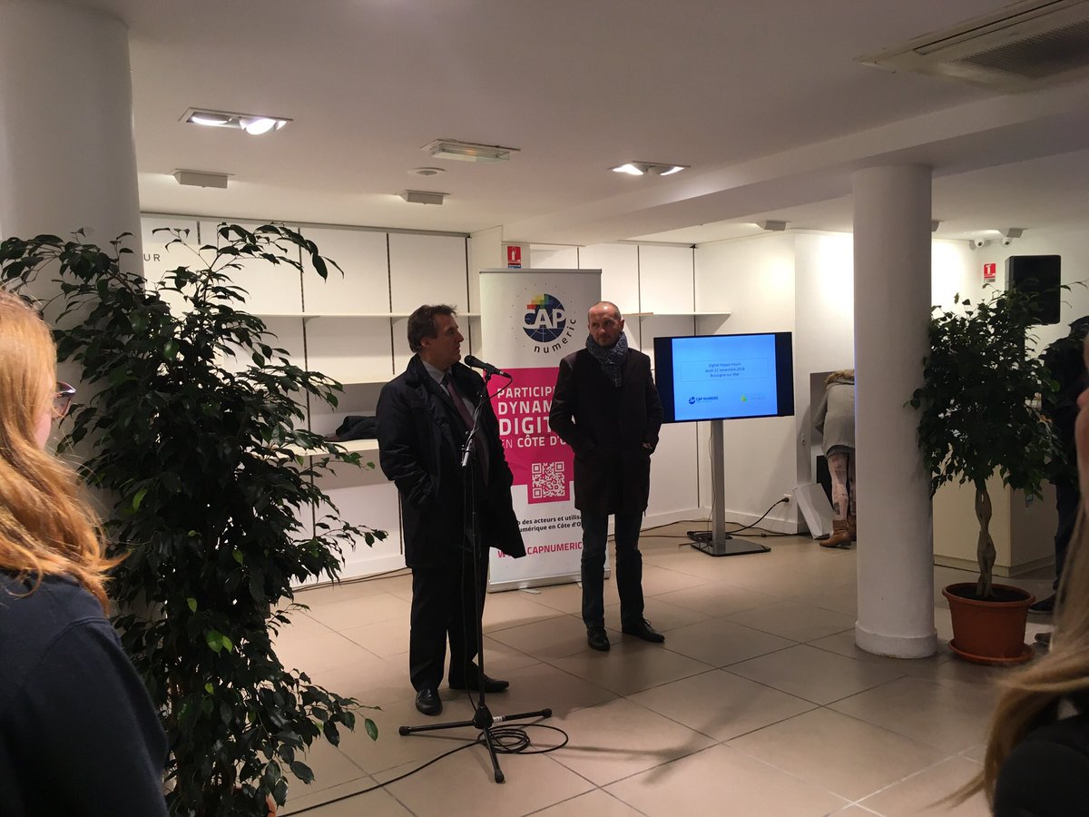 CodexSimplon's tweet image. Digital Happy Hour Innovation, 
LES CLÉS DE LA RÉUSSITE à Boulogne-sur-Mer #capnumeric #innovation #boulognesurmer #simplon #cookey