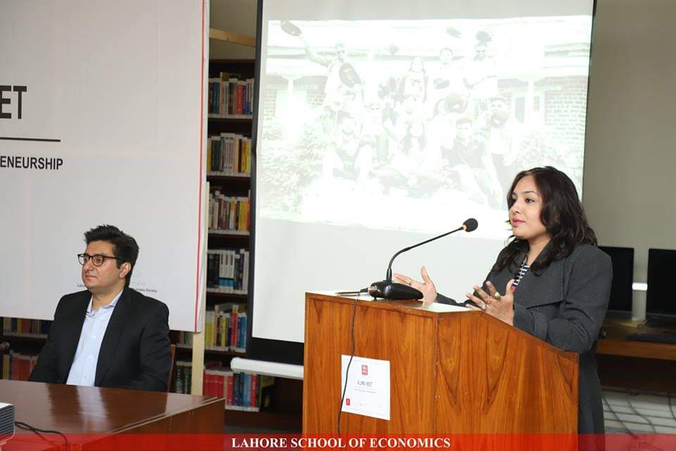 TheMadHattersPK's tweet photo. The Mad Hatters's founder (Aneeqa) was recently invited to Lahore School of Economics (her alma mater) to talk about entrepreneurship. It was a wonderful experience for her to share her story in front of all the amazing professors who taught her entrepreneurship.
#startup #lse https://t.co/iLke4W75wQ