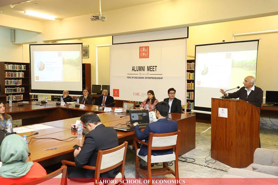 TheMadHattersPK's tweet photo. The Mad Hatters's founder (Aneeqa) was recently invited to Lahore School of Economics (her alma mater) to talk about entrepreneurship. It was a wonderful experience for her to share her story in front of all the amazing professors who taught her entrepreneurship.
#startup #lse https://t.co/iLke4W75wQ