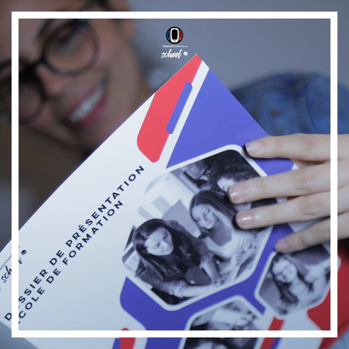 MobileStore France School tweet media