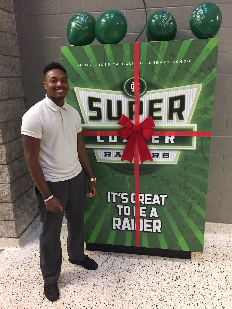 hcwethenorthend's tweet photo. A Super Locker for a Super Student created by a Super Construction Class and presented by a Super Mind Over Matter Team. Super job and congrats Tinashe! #WeTheNorthEnd #rewardkindness #superlocker #thislockerhasafridgeandcharger https://t.co/0dm9xHVIPs