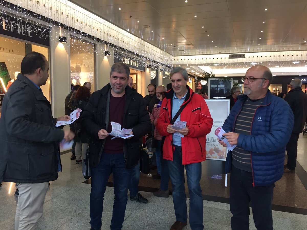 ccoo_serveiscat's tweet photo. Acció informativa al centre comercial Mataró Park
@UnaiSordo, @PachecoJpacheco, @luisj61 i @gonzaloplata
#work_life_balance #InCommerce
@FilcamsCgil @FilcamsMilano
@CGILLOMBARDIA
@ccoo_serveiscat @ccoo_serveisVMO
@ccoocatalunya
@ccoovormaros
#AlComercVolemConciliar https://t.co/gYupWeVALf