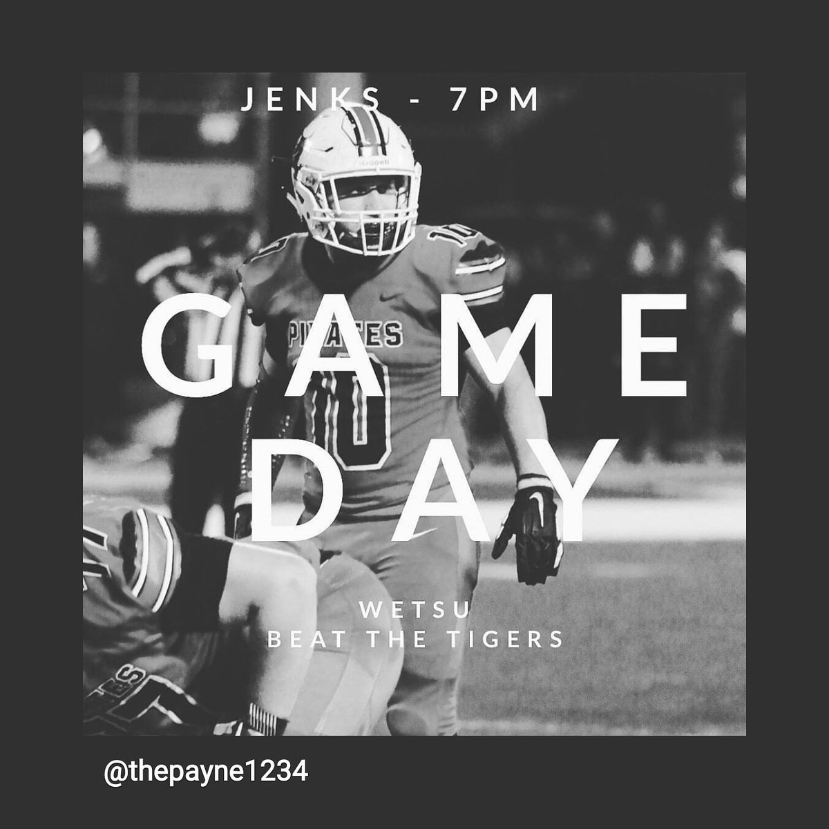 LarryUlmer8's tweet photo. Thanks Coach Payne for the picture! All 👀 on the team! 🥇#wetsu #rowtheboat #goldballchasing @nate_ulmer10 @haleigh_stone @poteaupiratesfb @culmer81 https://t.co/ygaQuAI5UY