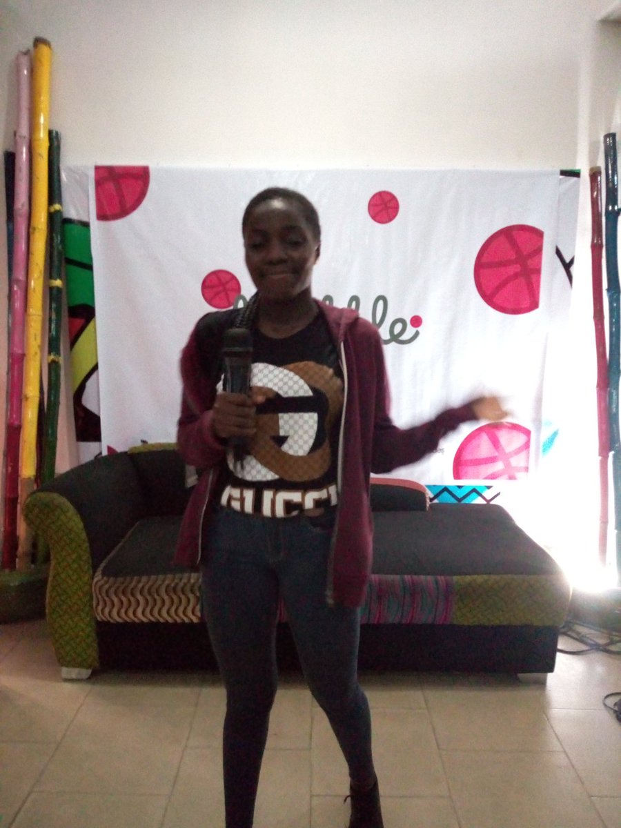 the_ladybella's tweet photo. Phenomenal @dhat_code_queen talking about "working with developers"

#UyoDribbbleMeetup https://t.co/pTRxfPNr3l