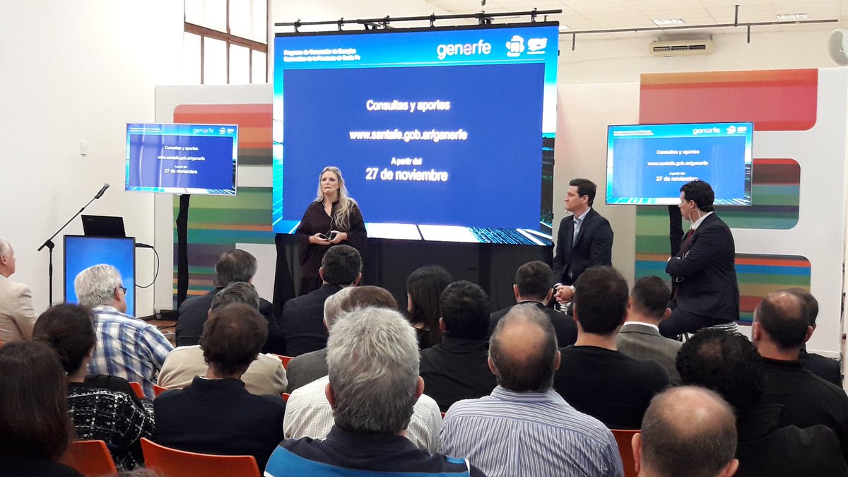 jczabalza's tweet image. Santa Fe avanza en el cambio de su matriz energética. Se presentó el programa #GENERFE Política pública por la que la @epeoficial incorpora #EnergiasRenovables para mejorar el servicio eléctrico.