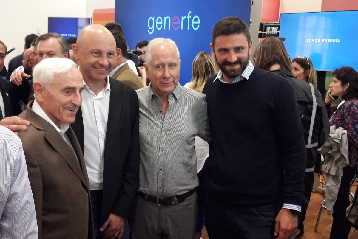 jczabalza's tweet image. Santa Fe avanza en el cambio de su matriz energética. Se presentó el programa #GENERFE Política pública por la que la @epeoficial incorpora #EnergiasRenovables para mejorar el servicio eléctrico.