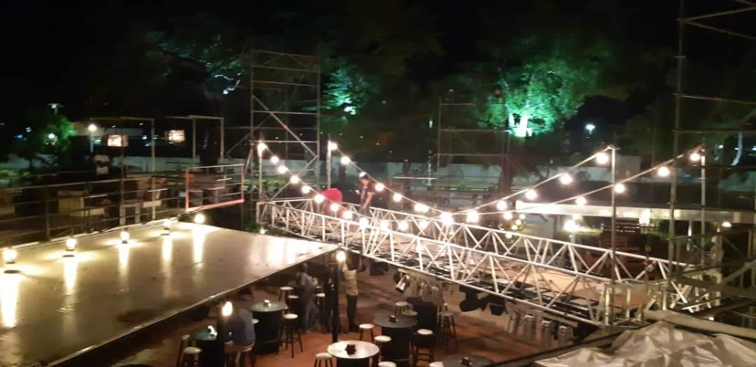 SobebraBJ's tweet photo. [#AGENDA]

Ce Samedi 24 novembre à partir de 23h, le #CodeBarBenin vous fait voyager dans l'Amérique des années 30 avec la Prohibition Party ! 

Vous y savourerez la Doppel Munich, la bière brune au goût puissant 💯

#DoppelMunich
#ReveleTaForceInterieur https://t.co/OCxQR4M1Ou