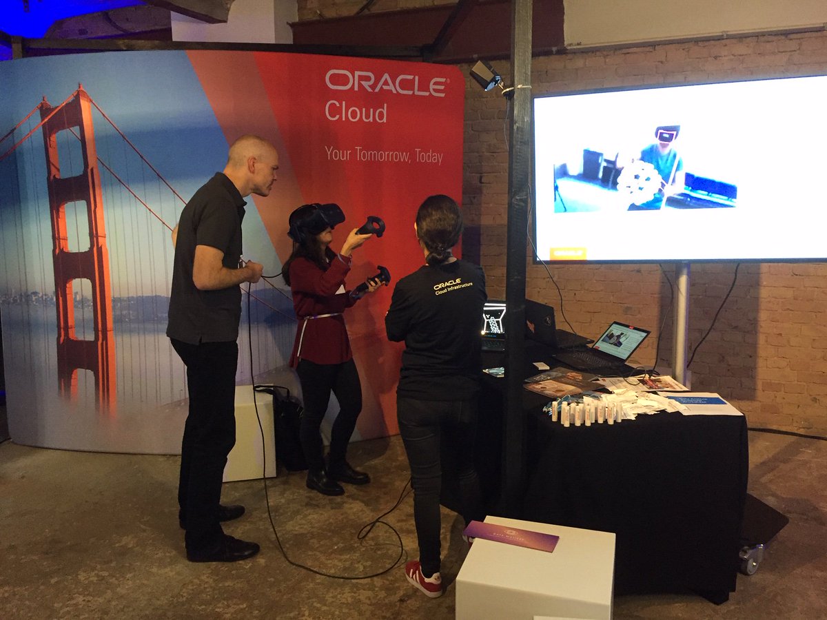 kpatenge's tweet image. Still time to discover #VR in the molecules world #DN18 @DataNativesConf @OracleCloud @OracleIaaS