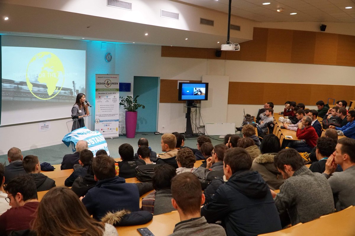 groupeesaip's tweet photo. Un grand merci à @Inesleonarduzzi @DigiForPlanet pour cette conférence très intéressante ! Beaucoup d'échange avec les participants. #Connectedweek #angers #digital #greenit https://t.co/GfHs6sdV8b
