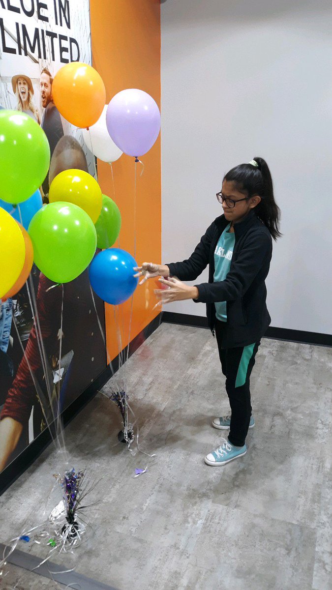 Boost_Neocom's tweet photo. Activation #9 #BlackFriday port in from cricket family plan 4 lines #SwitchMas #OrangeFriday #boostmobile #boostdeals #Boostgiving only at @Boost_Neocom https://t.co/J8wckrUSPl