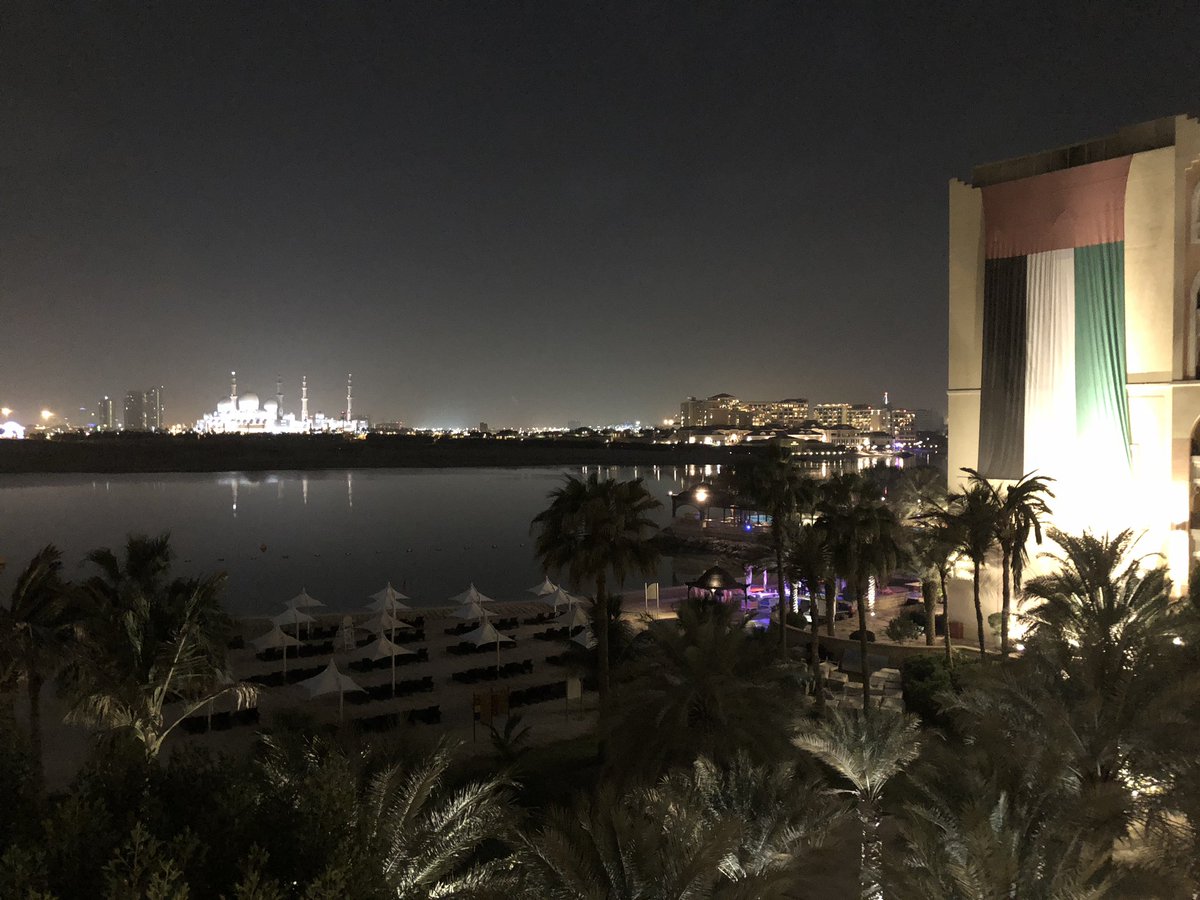 AndyatAuto's tweet image. Omotonashi Abu Dhabi style!.  Looking forward to supporting @astonmartin @redbullracing this weekend.  @Max33Verstappen @danielricciardo