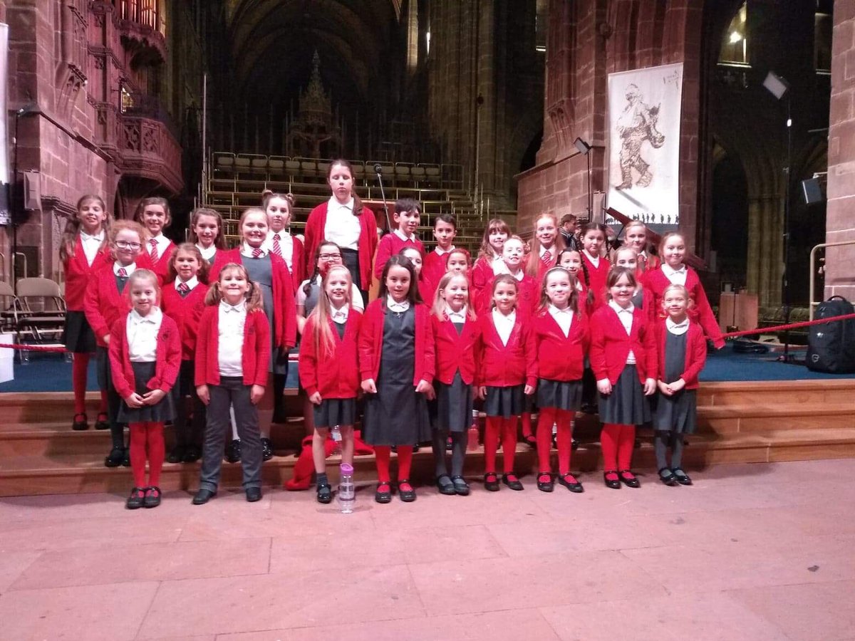 #FrodshamCEChoir performing at the @NMCentre Spirit of Christmas! 🎶🎄