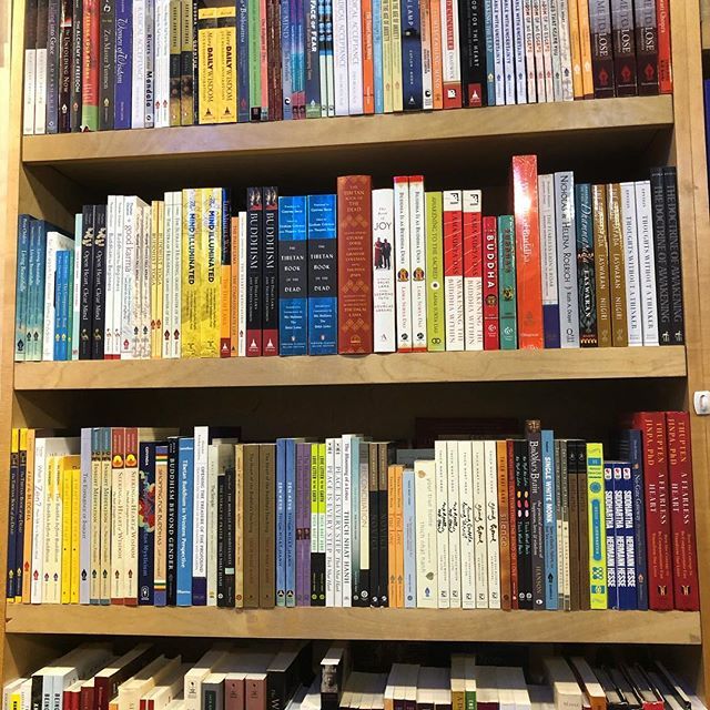 NamasteBookshop's tweet photo. #buddhistbooks #books #bookshop β¨ NAMASTE SHOP @crystaltable @namastebookshopbk
4 West 14th Street New York, New York 10011 (corner of 5th avenue) #namastebookshop #namaste #nycfinds #crystaltable #crystaljewelry #largecrystals #candles #newstore #metaphysical #crystalsphere⦠https://t.co/UDjAJ9C2bO