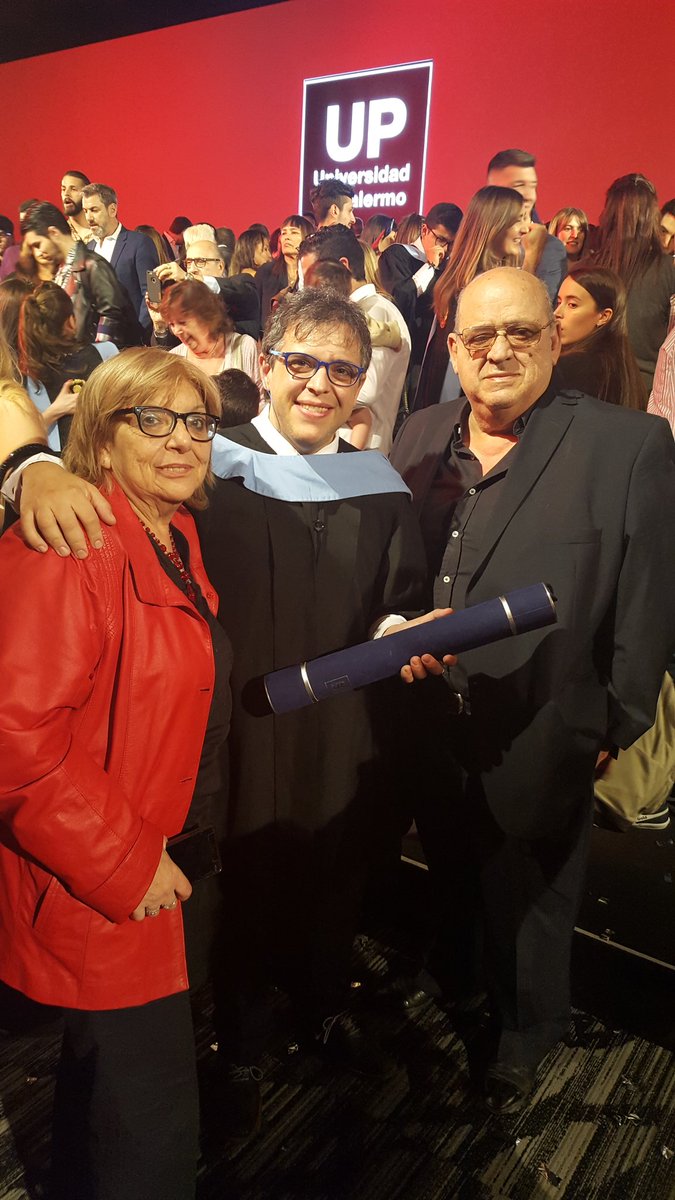 docdalessandro's tweet photo. ¡Gracias papi y mami por estar siempre!
Título + familia + cumpleaños = #felicidad
#GraduadosUP #UniversidadDePalermo #UP https://t.co/qIHS3kzUD7