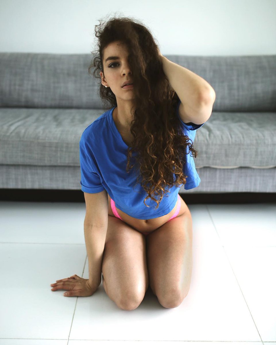 Jenny Lloyd - EroMe Sex Videos Archive