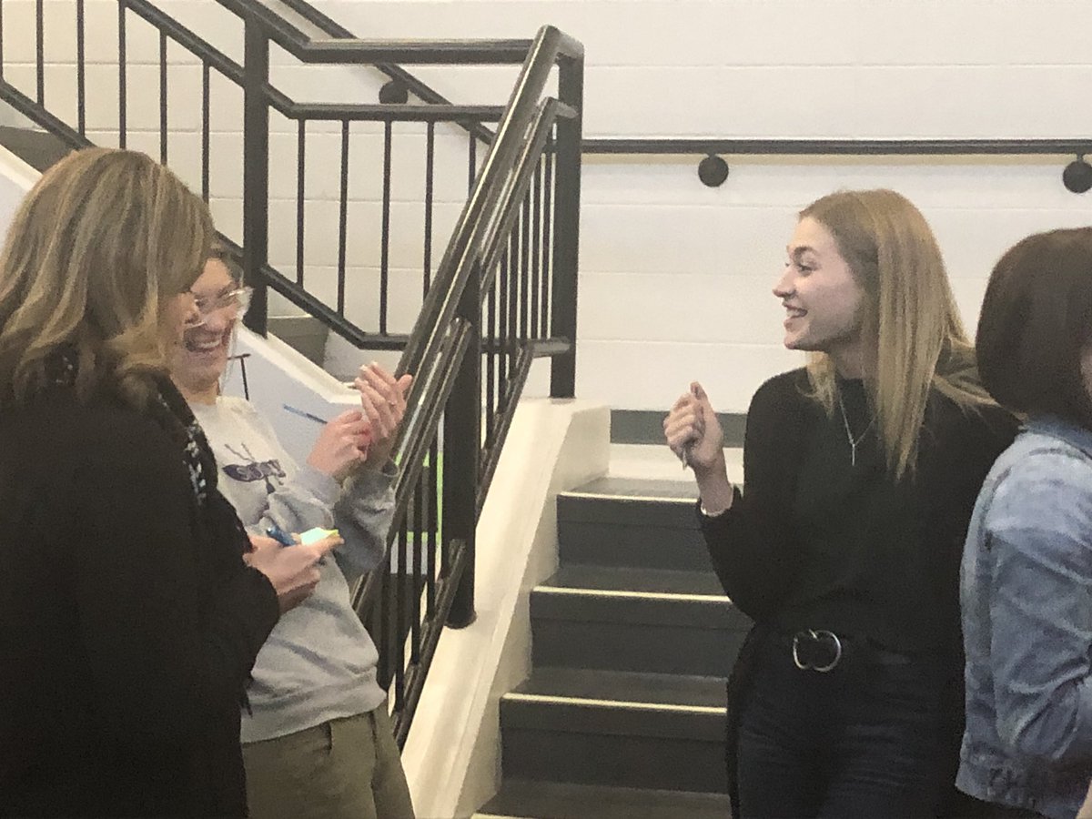 bforchuk's tweet photo. @DMGSchool working with Wanda @crconsortium about math warmups and developing math processes #icfsd #crcpd #dmgpl https://t.co/2W20JdjxuJ