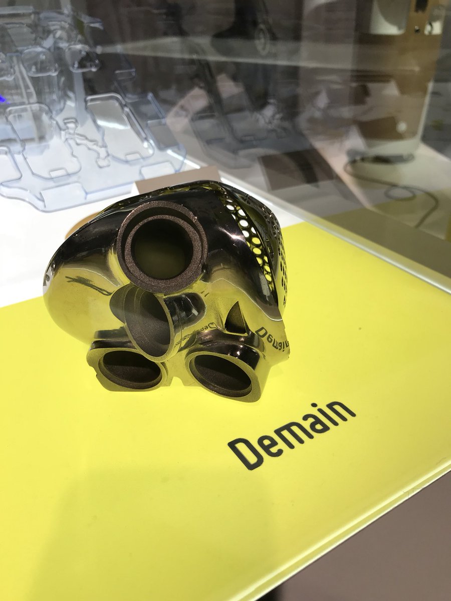 Michelin's tweet photo. It is just simply amazing what we can do with #3Dprinting: from tire mould sipes to an articial heart! But all this is made possible thanks to #start2prod powered by Michelin which supports start-ups in transforming ideas into reality! @usineextra @AddUp_solutions #carmat https://t.co/XSC1Rgz8bX