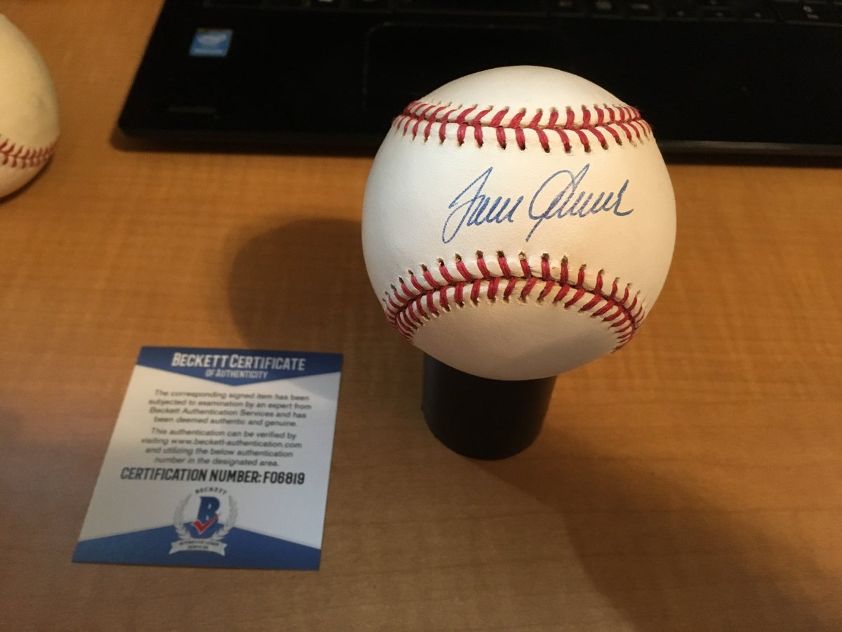 lanc_supcap3841's tweet photo. more signed baseball #blackfriday #autographedbaseballs @Markhoyle4 @CHUCKVANHORNE @TollymanFCF @jca53057 @ChrisGaikwad1 @JPBeast7 @RealMcCoyBreaks @SABRbbcards @chitownshteller @LFTimes_sports @Vermont2500Mike @autographblog @A_A_Autographs @handyslunch @EricDLussier https://t.co/Sx1ipHvySM