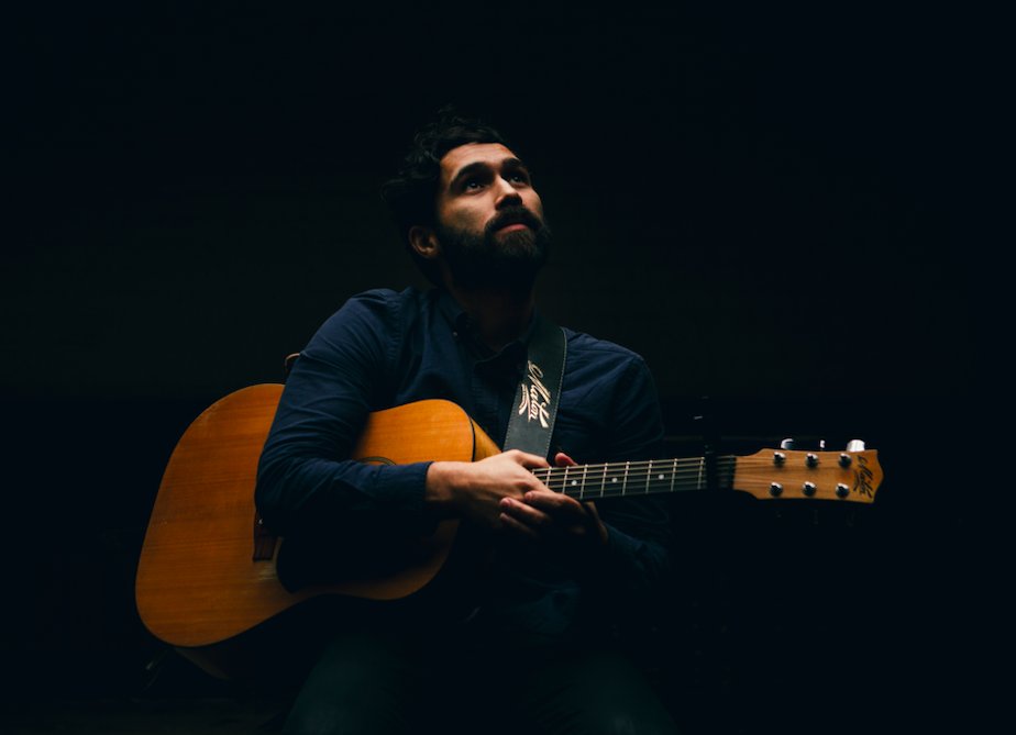 vero_community's tweet photo. Calling all aspiring filmmakers and musicians! Our friends @Mahogany are hosting an open competition to #win a £10,000 production budget to create a truly unique #mahoganysession which will be presented exclusively on Vero!
Deadline is tonight! Find out more #OnlyOnVero https://t.co/CyCj8QDbfG