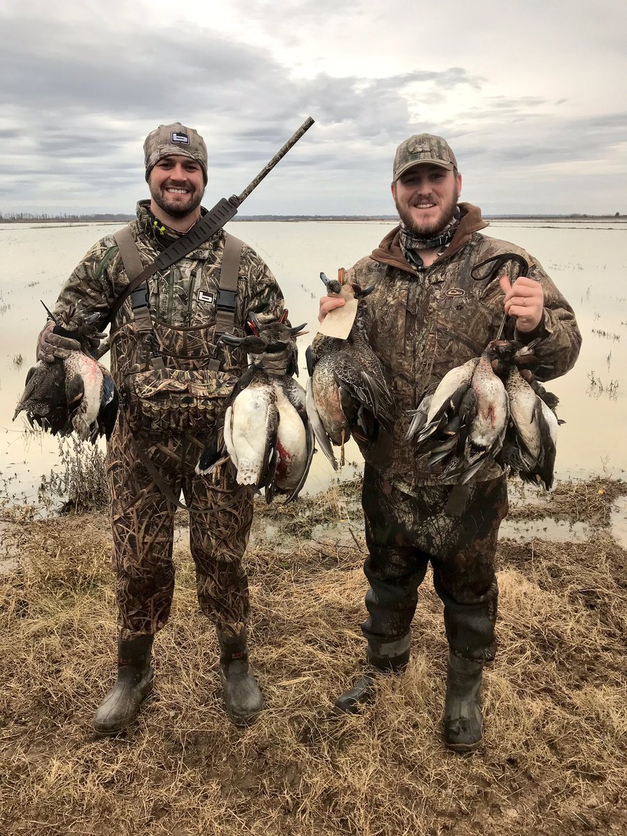 clark_2live's tweet photo. Stack em up 🦆🦆 @sager_c https://t.co/KmPiraObPG