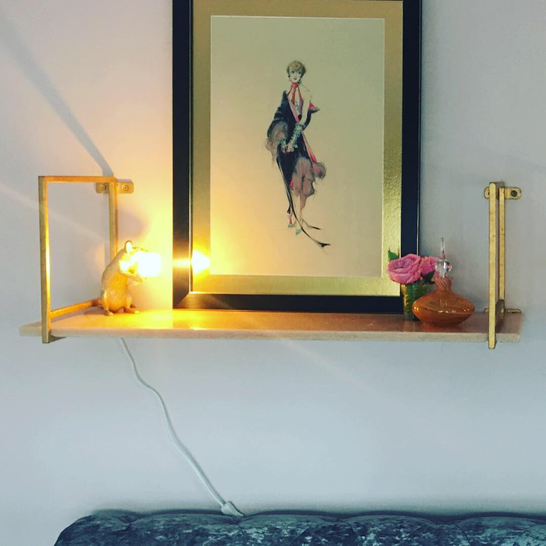home_improvers's tweet photo. Gorgeous bedroom!!! Beautiful gold and marble shelves and cute mouse lamps  from #grahamandgreen #bedroom #shelves #lighting #homeimprovement #thehomeimprovers https://t.co/POphCoggYb