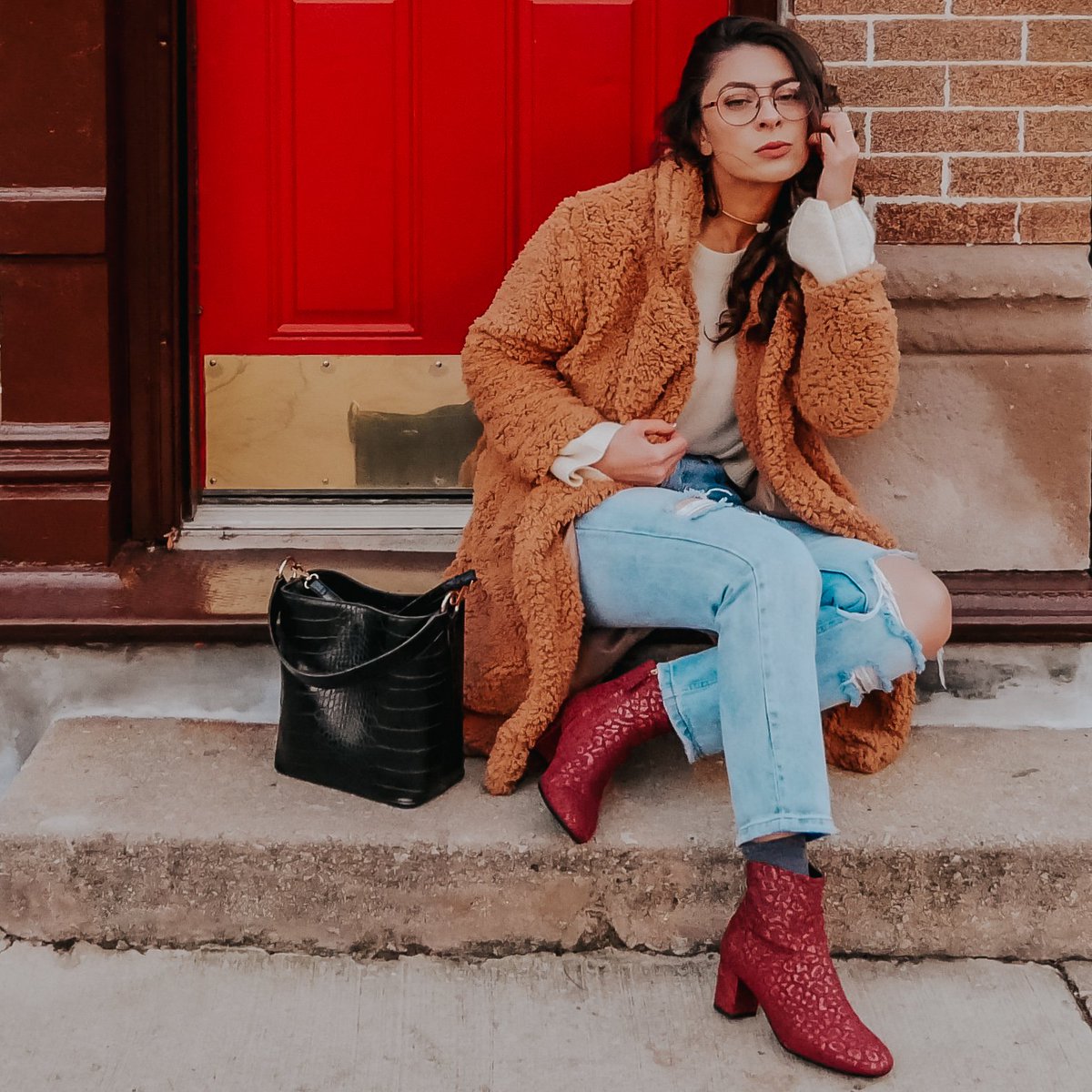 This #teddycoat--> bit.ly/2yDgAht is currently on sale for $33 at <a href="/SheIn_official/">SHEIN</a>! You can get an extra 20% off with #blackfriday discount code BF18815