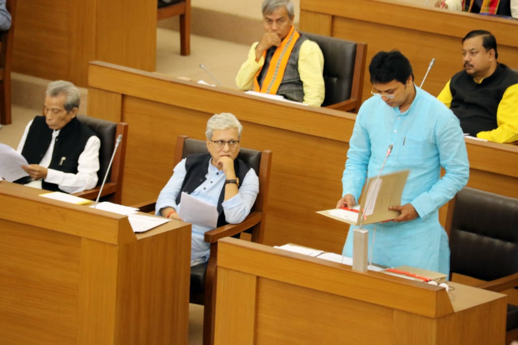 CM Shri <a href="/BjpBiplab/">Biplab Kumar Deb</a> spoke today in #Tripura Legislative Assembly on 1st day of Winter Session during Private Member Resolution Business Hours while responding favourably to an issue raised for opening a new Indian Visa Application Center in Brahmanbaria or Comilla in #Bangladesh.