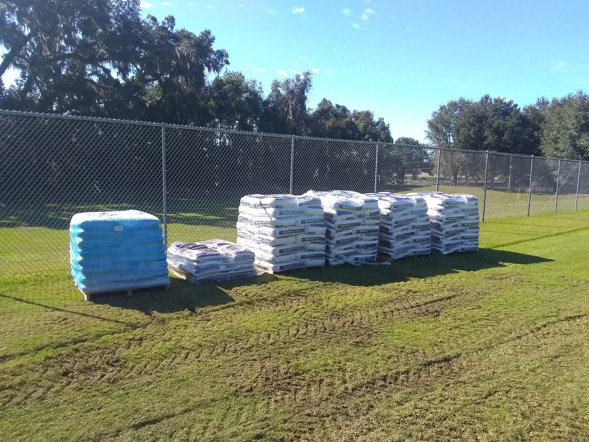 TCTurfStaff's tweet photo. Should 6 pallets of dirt get us this excited?!? Ready for @Pros_Choice on Tuesday!😁☘️😁☘️
@TCHSCeltics @EmmaWyman2022 https://t.co/1YCobeXhwG