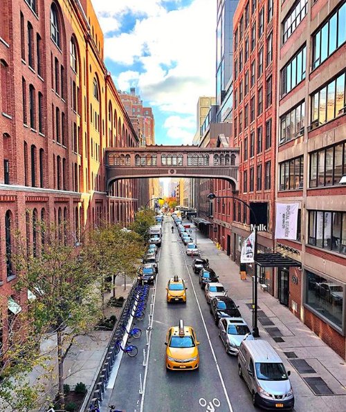 MeatpackingNY's tweet photo. Bringing some yellow 🚖 to #BlackFriday and this weekend. For #SmallBusinessSaturday, support your local shops and receive 10% off your ride around Meatpacking, @GrnVillageNYC + #ShopBleeker with the special code "GVMP" through @Waave_NYC on 11/24 https://t.co/VfcvnvUP1I https://t.co/5cU0n4aWAR