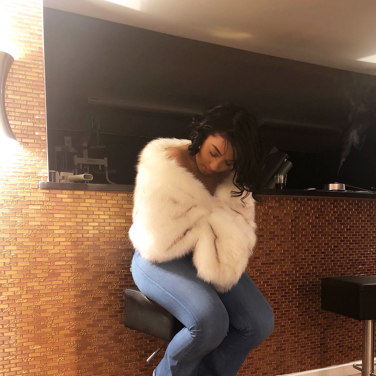 Chellaswim's tweet photo. Excited For Chella 2019 🦃🍁😇 https://t.co/zkXRylAJP4