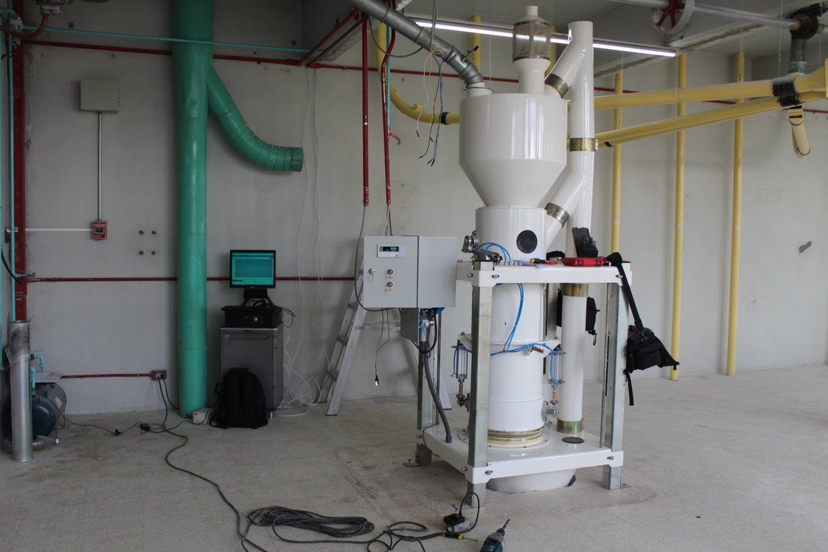 ISPCac's tweet image. Sabe como #medir el #peso de productos en polvo que deben circular por tuberías continuamente sin parar. estos #procesos requieren de #sistemas de #pesaje continuo.