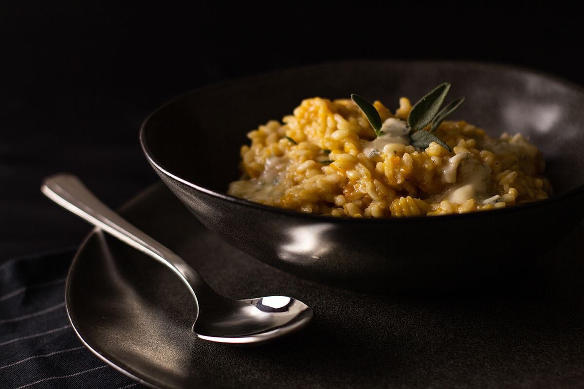 Cook_Lab's tweet photo. Latest #pumpkin to be disposed of? I propose a classic Italian cuisine, the #pumpkinrisotto! Have you ever tried to blend it with #beer? The recipe: https://t.co/FPOVuJ2VPL https://t.co/Vy1AB3tZ8C