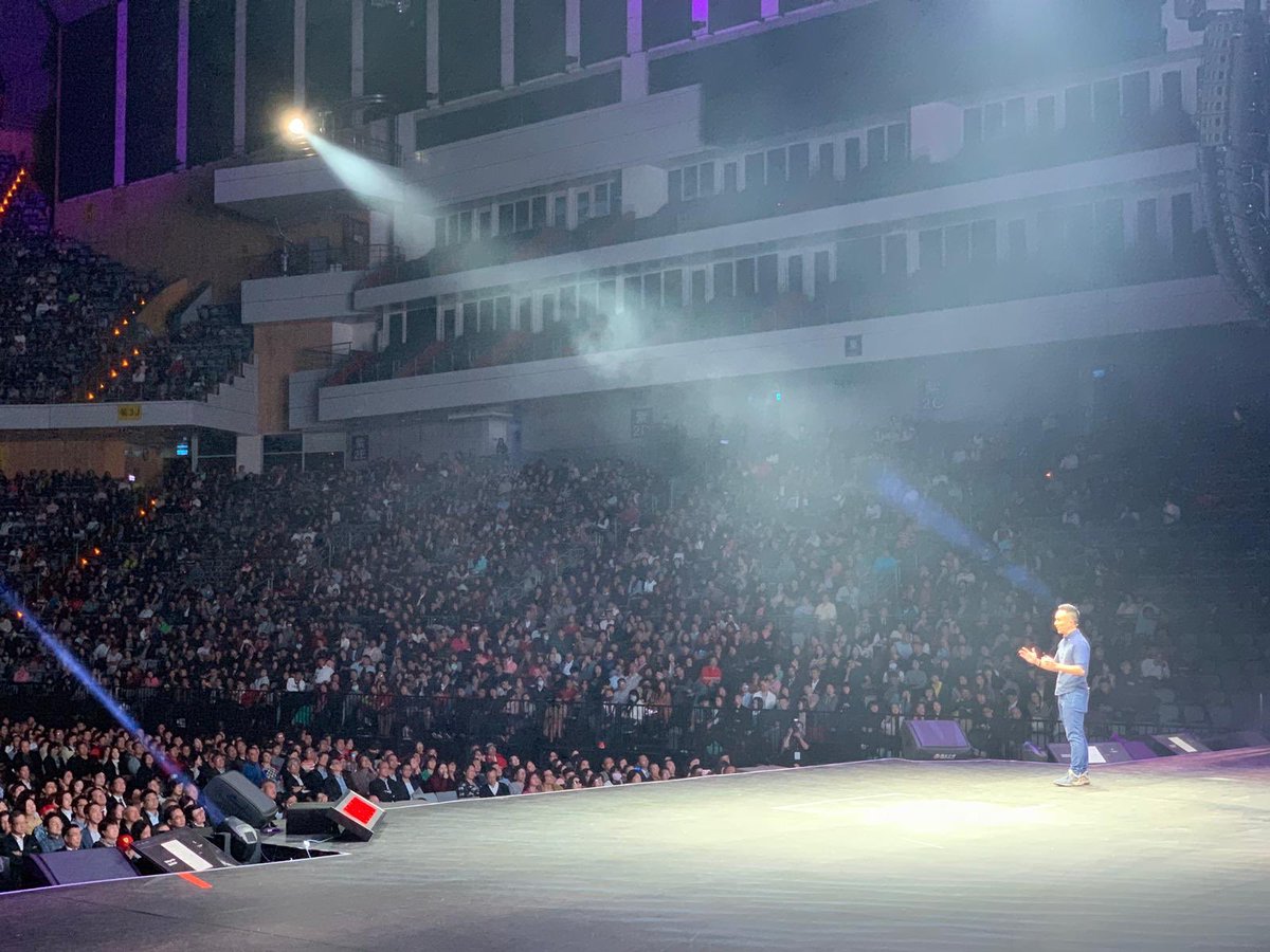 Zac_Pundi's tweet image. Thank you Business Weekly - Taiwan’s largest print -  #商周 for inviting @PundiXLabs to speak at a 20K strong business crowd. #Pundix #XPhone #taiwantech