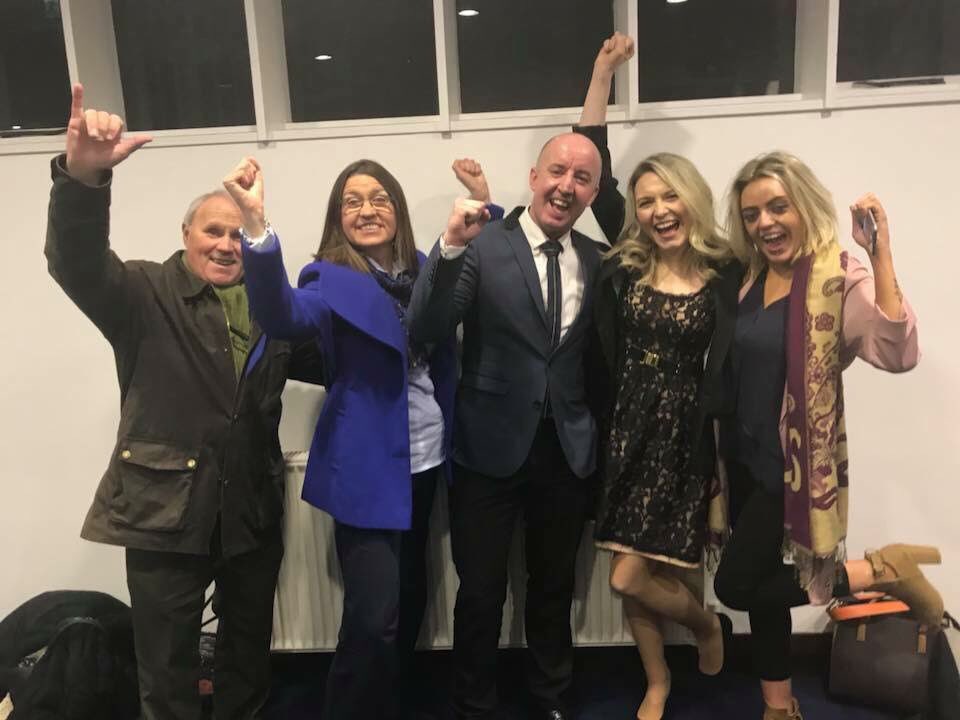 rourkeeimear's tweet photo. Now the final countdown to the big day! ๐ With three weeks to go IDS will mark 14th December as National ISL Day and in Deaf Community will celebrate 1st Anniversary since ISL Bill passed. #YestoISL #NationalISLDay2018 #NationalIrishSignLanguageDay ๐ซ๐ https://t.co/LW2lOhfSeq