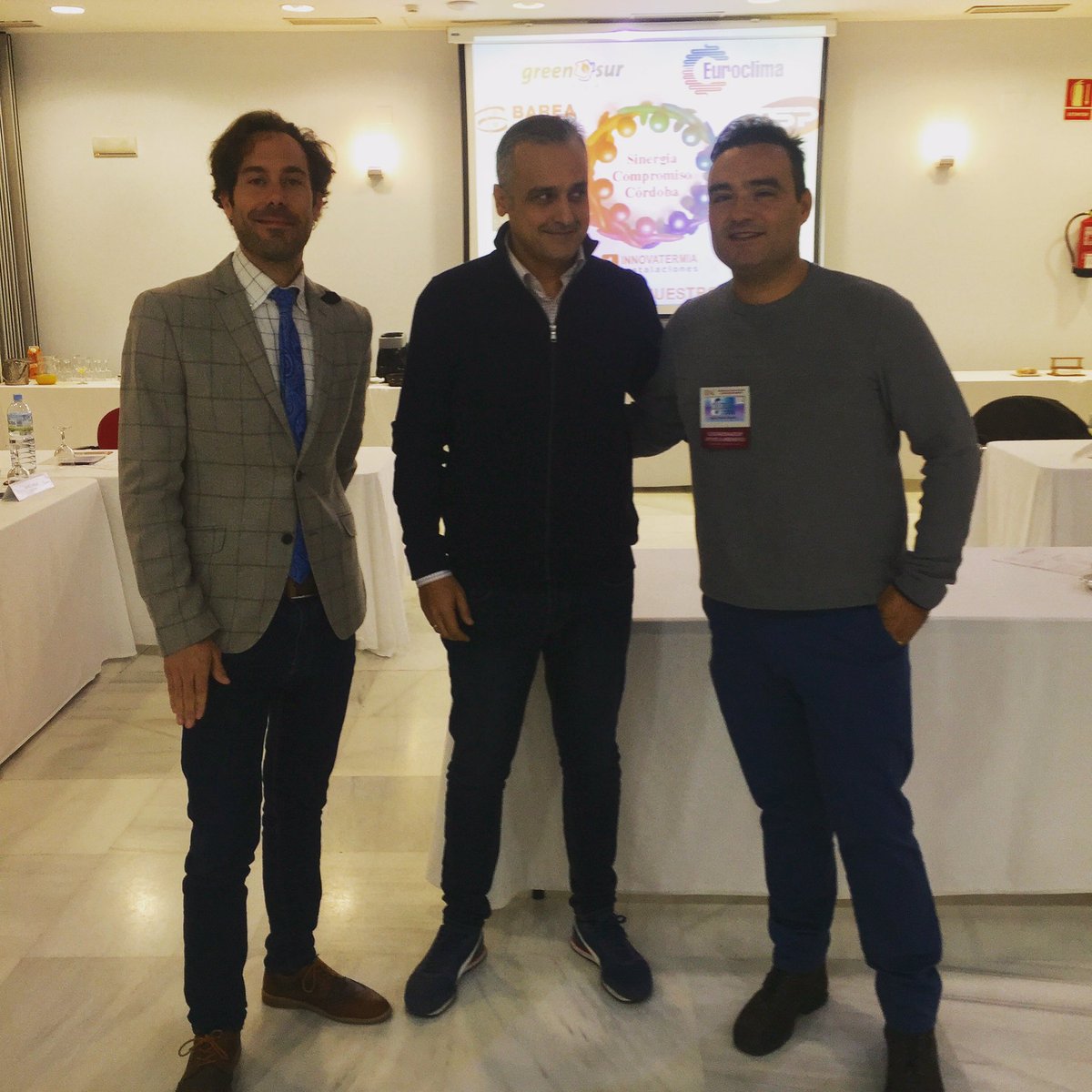 BNICompromisoC's tweet photo. ¡Tenemos nuevo miembro!

Damos la bienvenida a nuestro nuevo compañero Luis Ramírez de la Taberna “Fuego y Sal”.

Seguro que lo hace genial. ¡Un like muy grande para él!👏🏽 https://t.co/ysaXX5misA