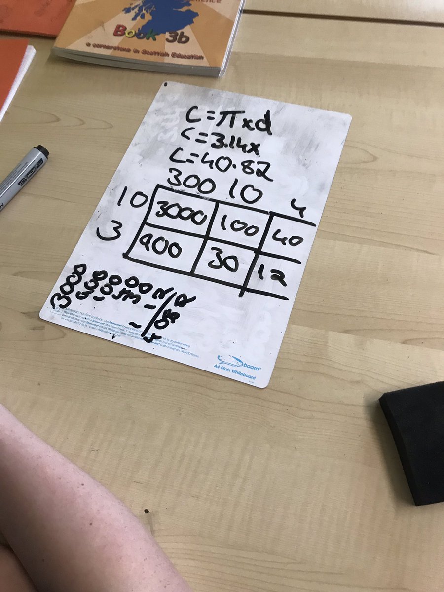 invacadMaths's tweet photo. Today Ms Sโs class weโre finding the circumference of circles without using a calculator #longmultiplication #multiplyingdecimals #visiblelearning #gridmethod https://t.co/7uylvbWzU3
