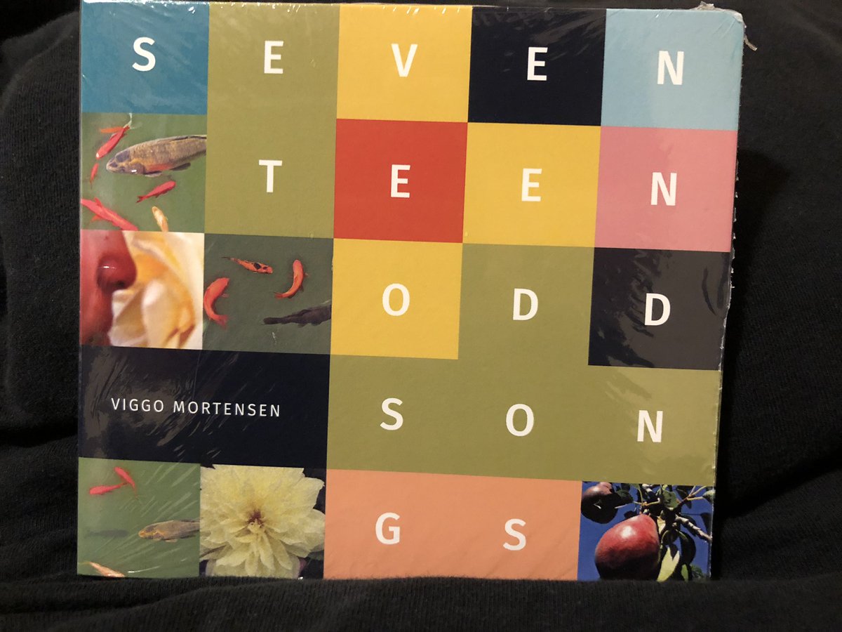 FrontRowFlynn's tweet photo. Special #Thanksgiving Q&A screening of beautiful @greenbookmovie @ArcLightCinemas w/actor #ViggoMortensen , writ/prod/actor @NickVallelonga & moderator @MovieMantz . Amazing performances by Viggo & #MahershalaAli! Best Q&A, trivia & gifts! #GreenBookMovie #Oscars2019 #MyArcLight https://t.co/9L6woqg5nV