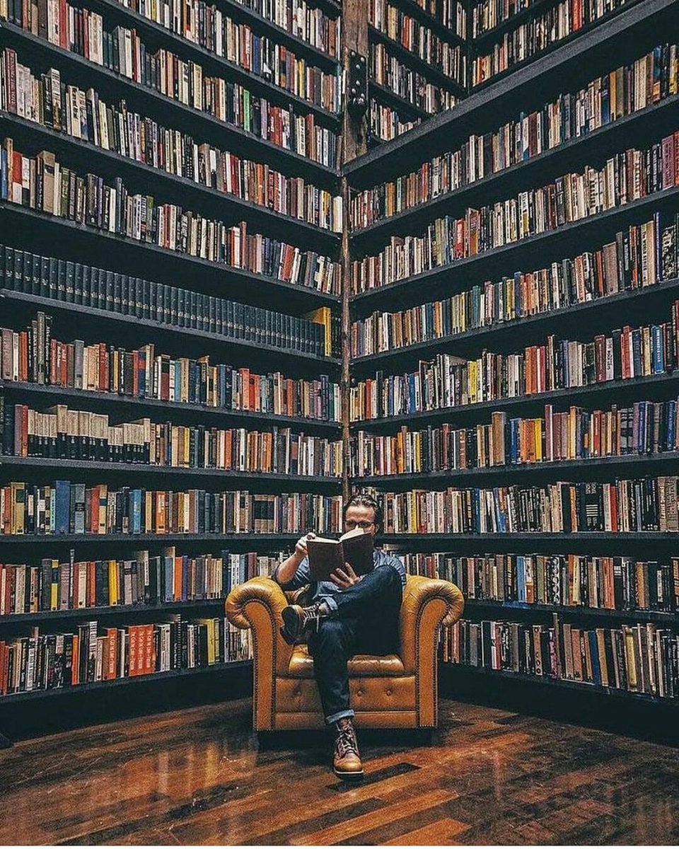 İki hafta boyunca kitap okumak, yürüyüşe çıkmak, hayal kurmak, rahatsız edilmeden uzun uzun okumak, iki hafta boyunca telefonsuz ve radyosuz yaşamak, konuşmak zorunda olmamak, bir anlamda rahatsız edilmeden kendim olmak istiyordum.

Stefan Zweig, Mürebbiye