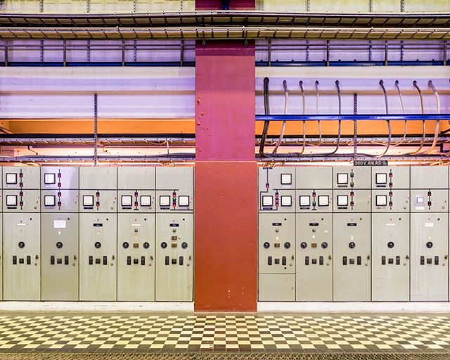 alastairwiper's tweet photo. H.C. Ørstedsvaerket Power Station, Copenhagen 👉Link in bio
.
.
.
@orsted #lensculture #contemporaryphotography #haftakeover #fisheyelemag #rentalmag #broadmag #foammagazine #phasemag #dazedandexposed #dreamermagazine #somewheremagazine #classicsmagaz… https://t.co/9jYoHQmknb https://t.co/SalGykrXio