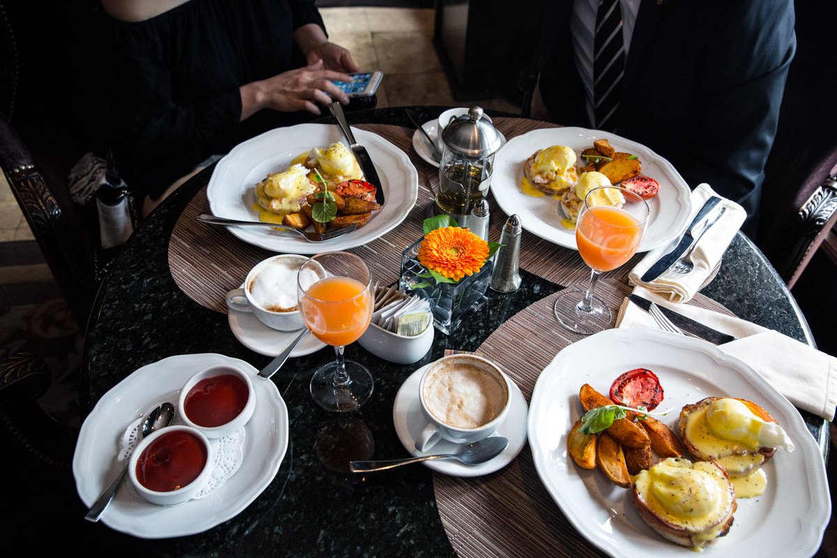 Tired of fighting the Black Friday crowd? Stop by Bacchus Restaurant for a #brunch break!

#wedgewoodhotel #bacchusrestaurant #relaischateaux #vancouver #blackfriday