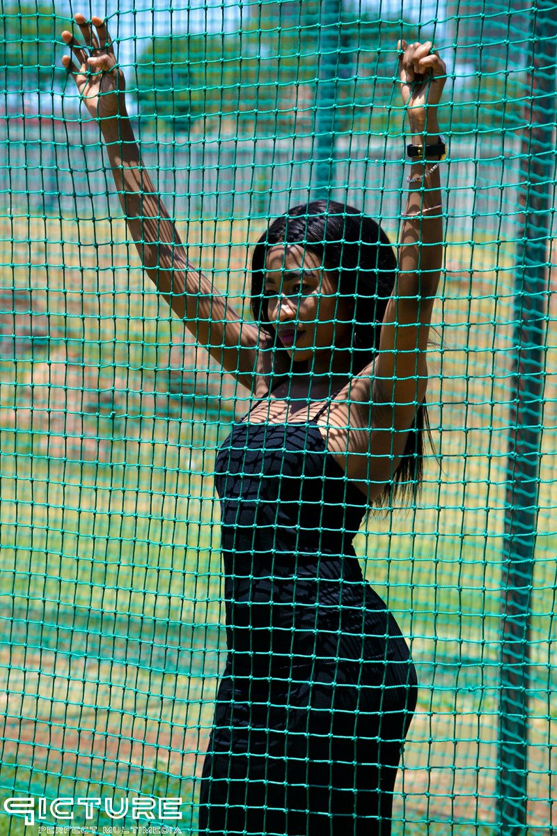 PicPerfectSnaps's tweet image. 📷 Session with Kamo ✨
•
#PicturePerfectMultimedia0152
#MADEINMYIMAGE @Official_SABC1
#OUTDOORPHOTROGRAPHY
#photography #photograph