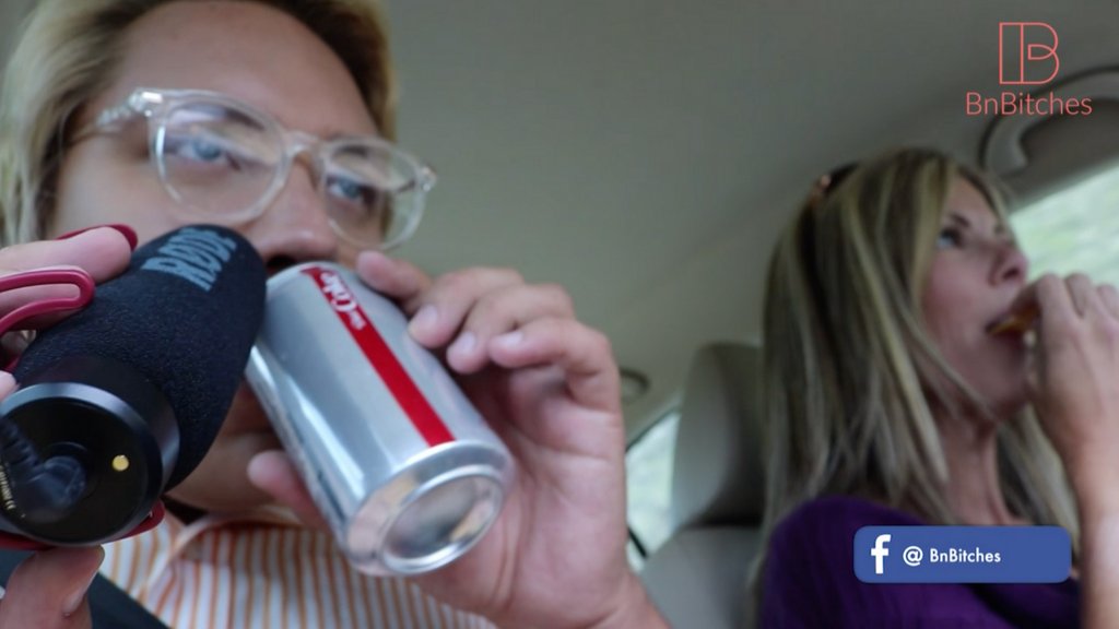 CarlaandConner's tweet photo. While driving on the way to our Airbnb in the mountains we get into some weird things to pass the time! Ever heard of an ASMR Mukbang? Prepare to LAUGH your ASS off go to https://t.co/cAgJhoXstM  

#asmr #asmrmukbang #mukbang #airbnb #vlog #familyvlog https://t.co/h8qjquXPMt