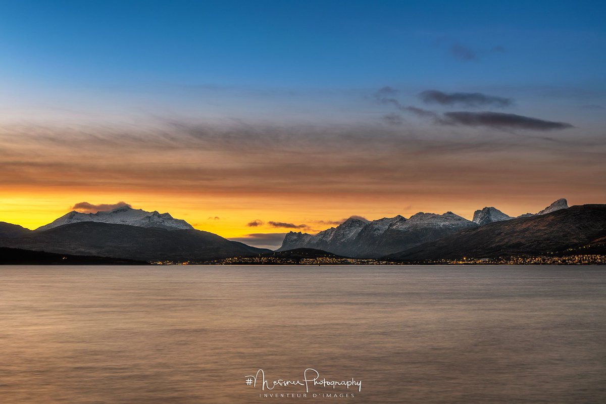 Messnerfotos's tweet photo. THE SUN IS DEAD #Norway #VisitNorway #sun #Tromso #VisitTromso #follow #followme #Tromsø #endofsummer #messner #messnerphotography #IloveNorway #sunisgone #ILoveTromsø #landscapephotography #sea #fjord #natgeo #savetheplanet #ocean #natgeowild #nationalgeographic #winter #arctic https://t.co/gEodvzQsY7